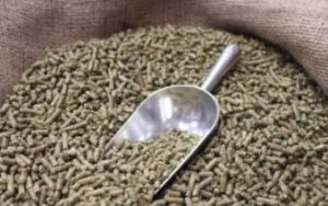 50LB KING CLOVERLEAF RABBIT PELLETS
